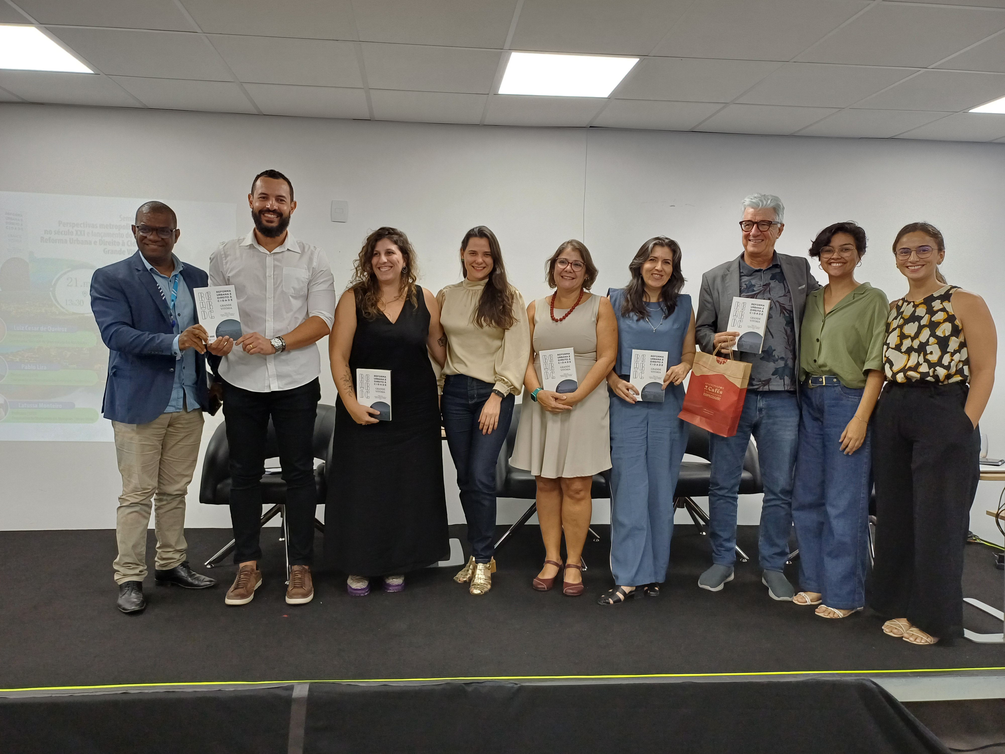 Instituto Jones e o Núcleo Vitória do Observatório das Metrópoles lançam livro sobre a temática urbana-1